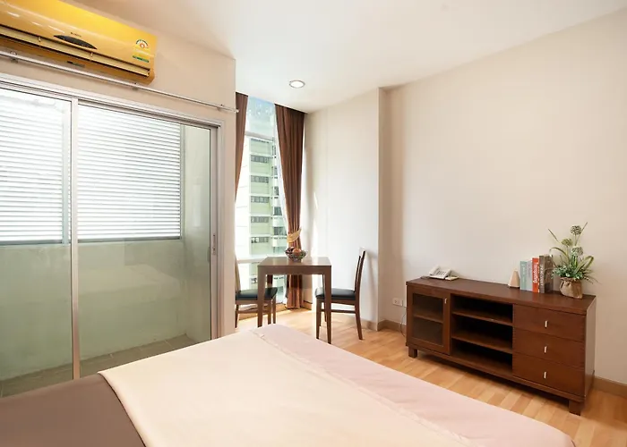 181 Ekkamai Bangkok
