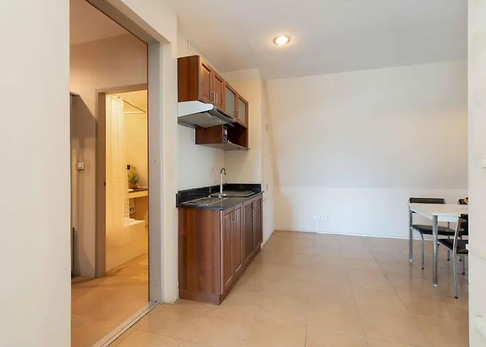 181 Ekkamai Apartment Bangkok