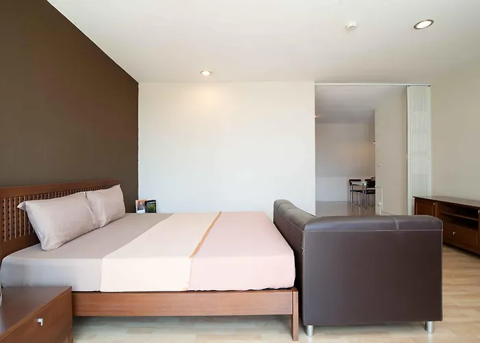 Apartment 181 Ekkamai
