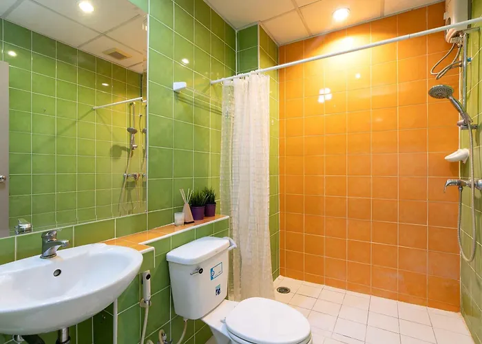 181 Ekkamai Apartment *