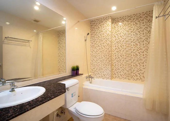 181 Ekkamai Apartment Bangkok