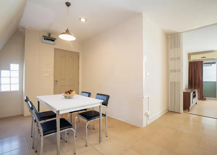 Apartment 181 Ekkamai Bangkok
