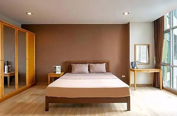 Apartment 181 Ekkamai