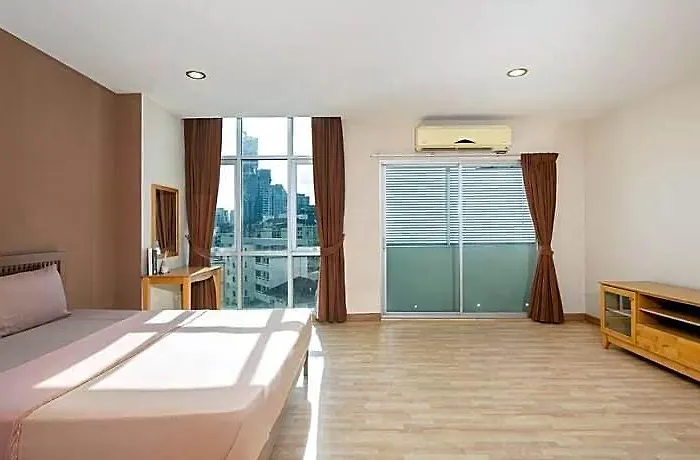 Apartment 181 Ekkamai