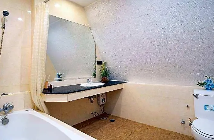181 Ekkamai Apartment Bangkok